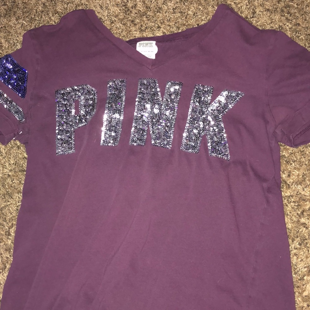 Pink vs shirt